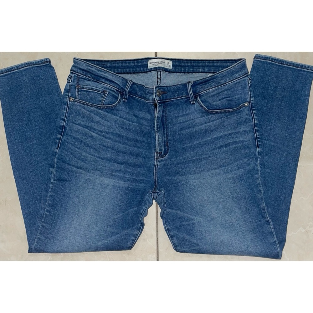 Abercrombie & Fitch Mid Rise Super Skinny Jeans